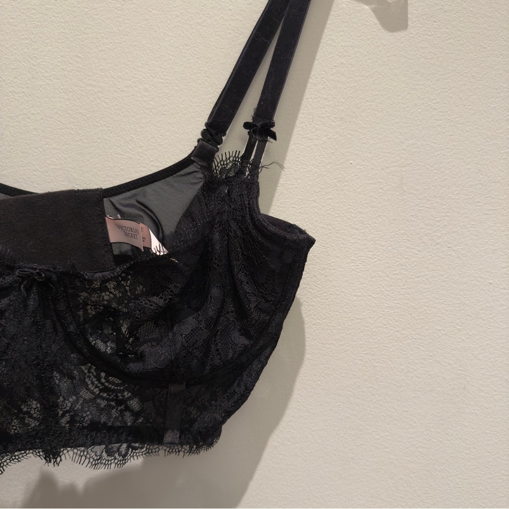 Victoria's Secret Black Lace Velvet Strap Bra With Bows 32DD - Picture 5 of 7